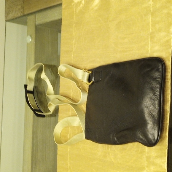 Michael kors black leather crossbody bag with adjustable strap - Picture 2 of 5